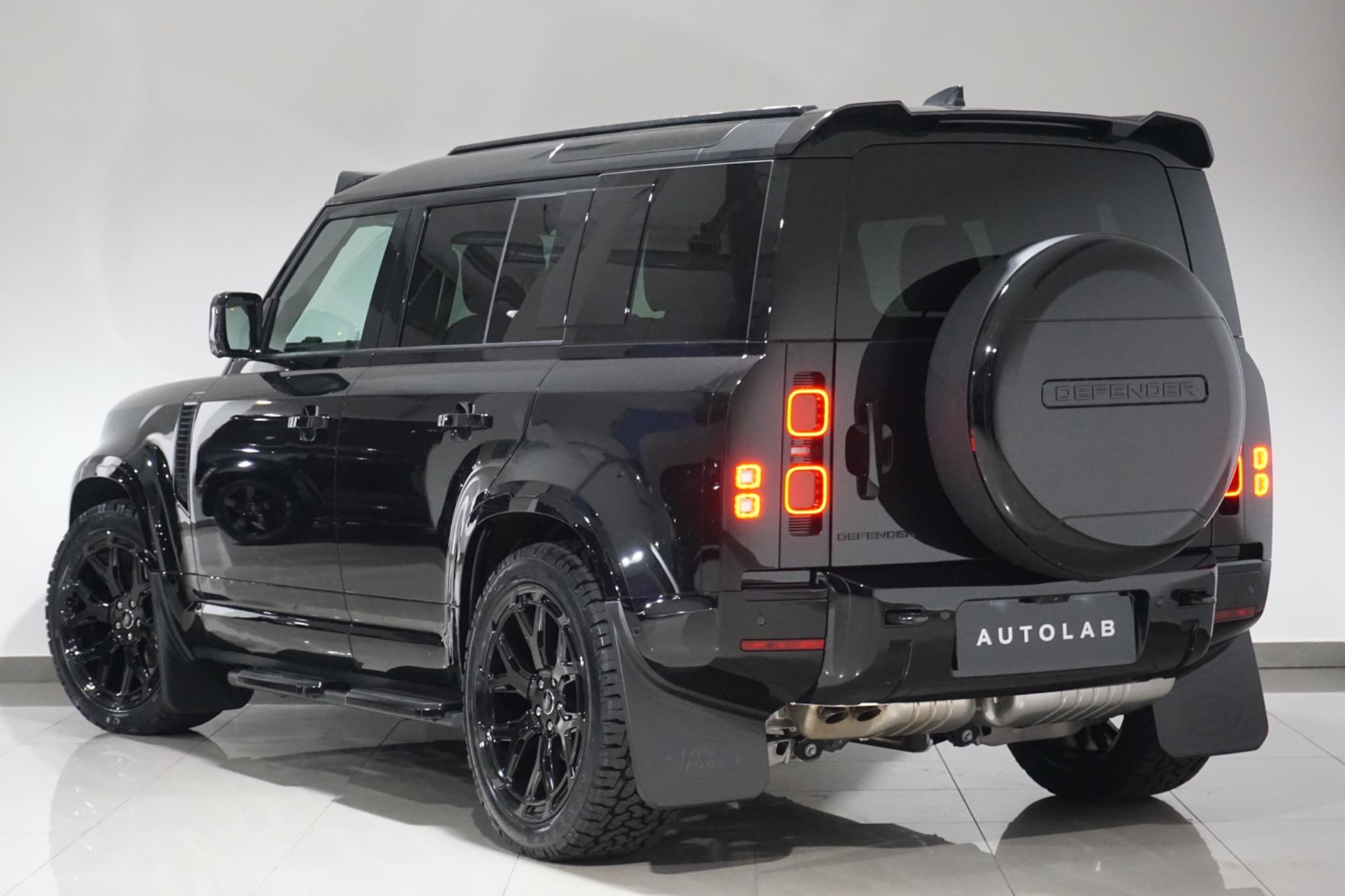 Land Rover Defender 110 3.0 D250 MHEV X-Dynamic HSE Auto 4WD Euro 6 (s/s) 5dr